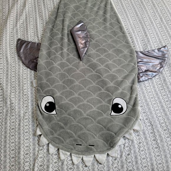 Shark cozy / costume. - Picture 1 of 7